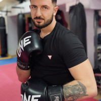 Daniel, Royal Fight Studio